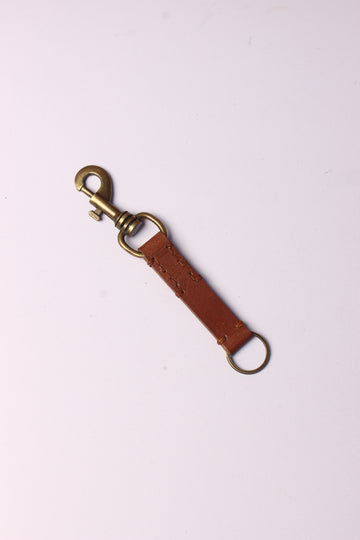 Craftsman's Touch: Genuine Leather Keyring with Elegant Side Stitching