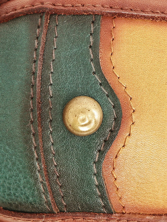 40/41 Vintage Auto Dual-Tone Leather Paperweight