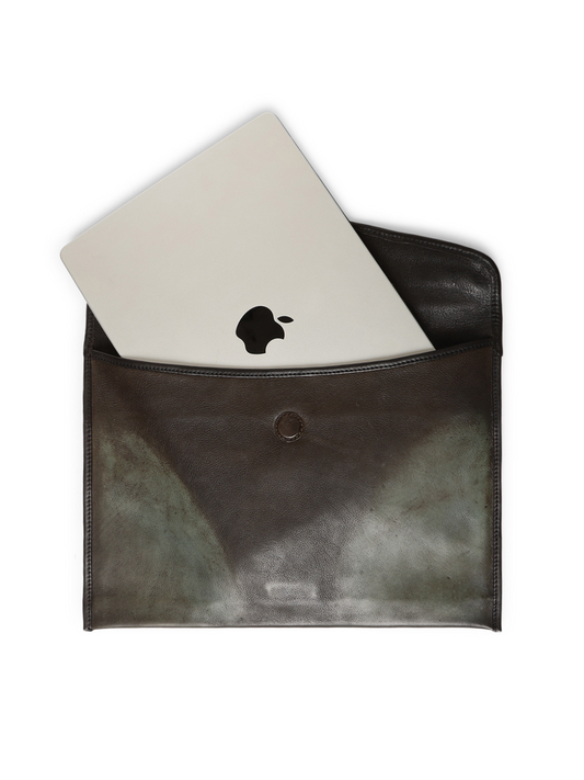 SleekSkin: Olive Genuine Leather Laptop Sleeves