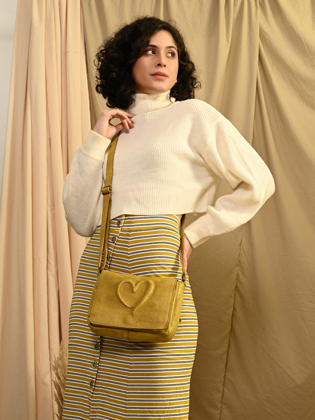 ART N VINTAGE: REAL LEATHER MUSTERD WOMEN SLING BAG