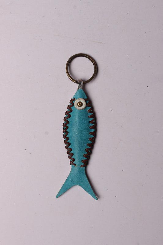 Nautical Chic: Handcrafted Leather Fish-Shaped Keyring with Stylish Side Stitch