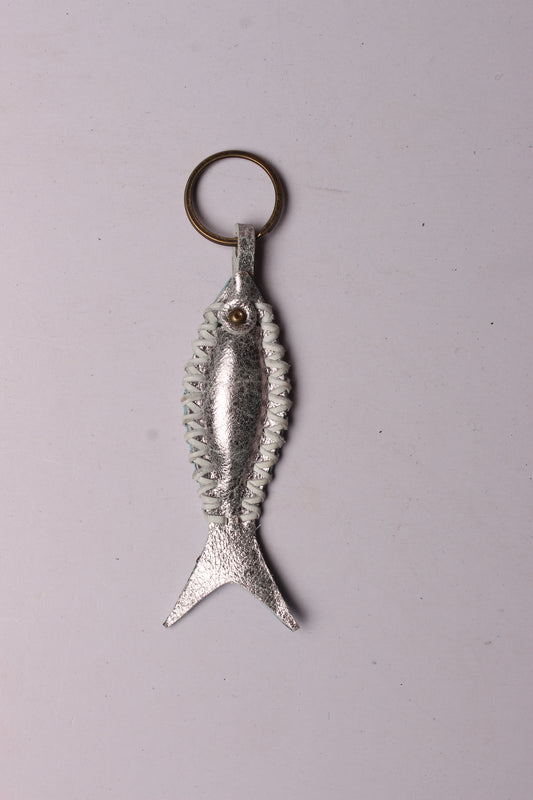 Handcrafted Leather Fish-Shaped Keyring with Stylish Side Stitch