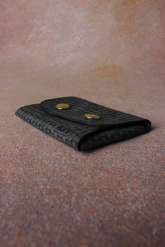 Geometric Elegance: Laser-Printed Leather Card Pouch