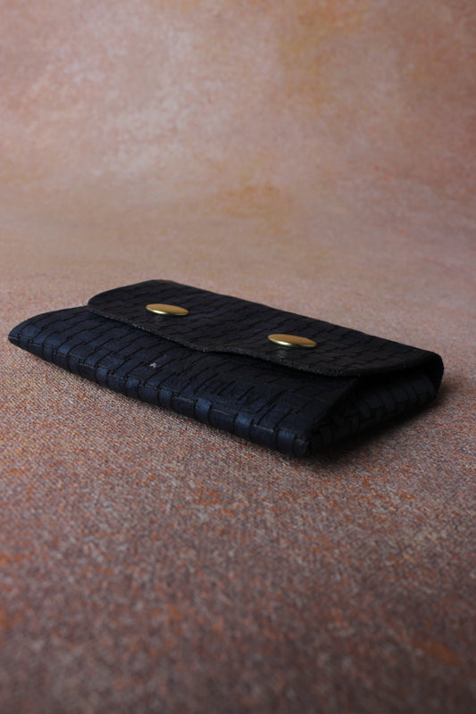 Geometric Elegance: Laser-Printed Leather Card Pouch